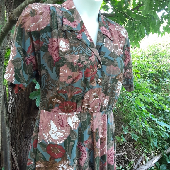 60s floral dress in 14 - Picture 3 of 5